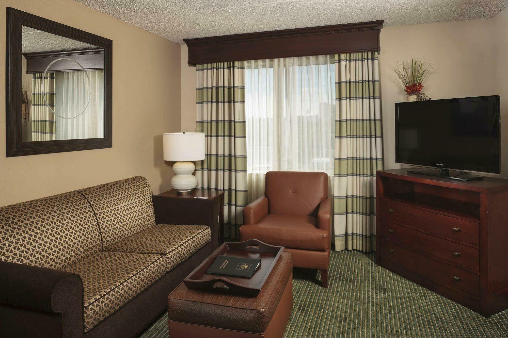 Homewood Suites By Hilton Dallas Market Center Ngoại thất bức ảnh